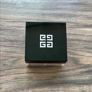 Givenchy Prism Libre Original Formula Satin Blanc Loose Powder Mini Size